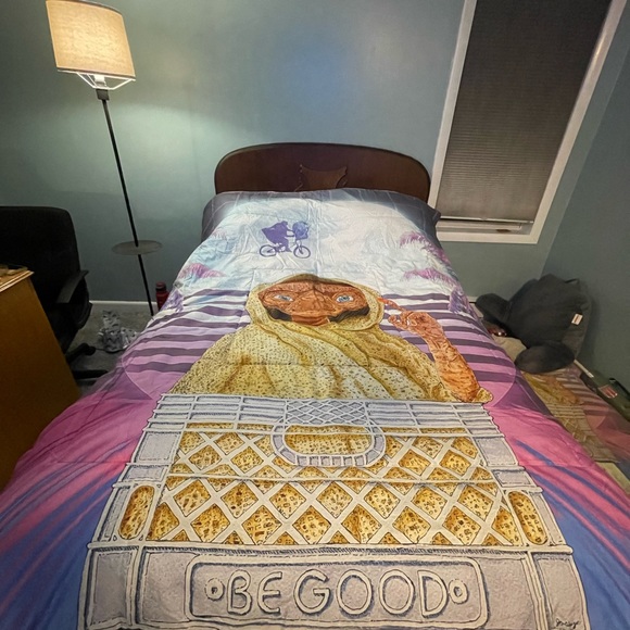 E.T. Be Good Quilted Comforter - Picture 5 of 8